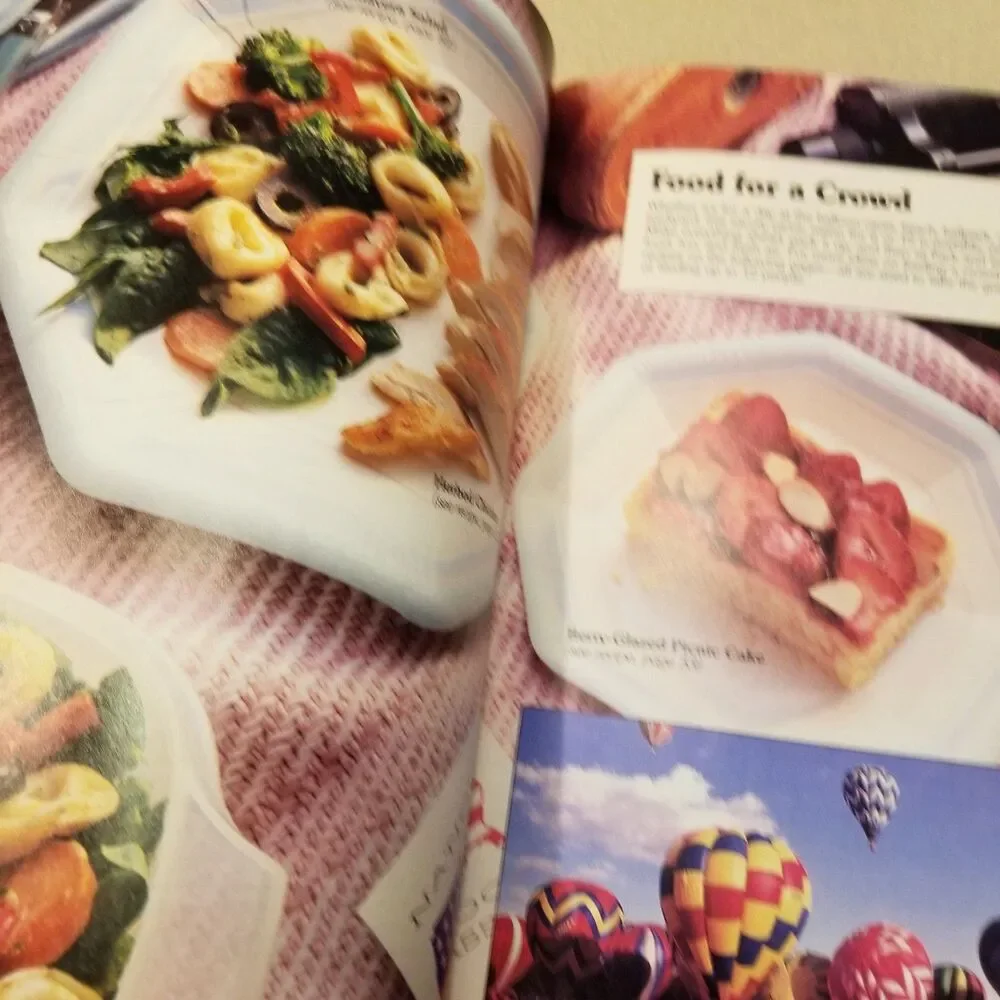 Vintage better homes and gardens summertime cooking paperback Cookbook